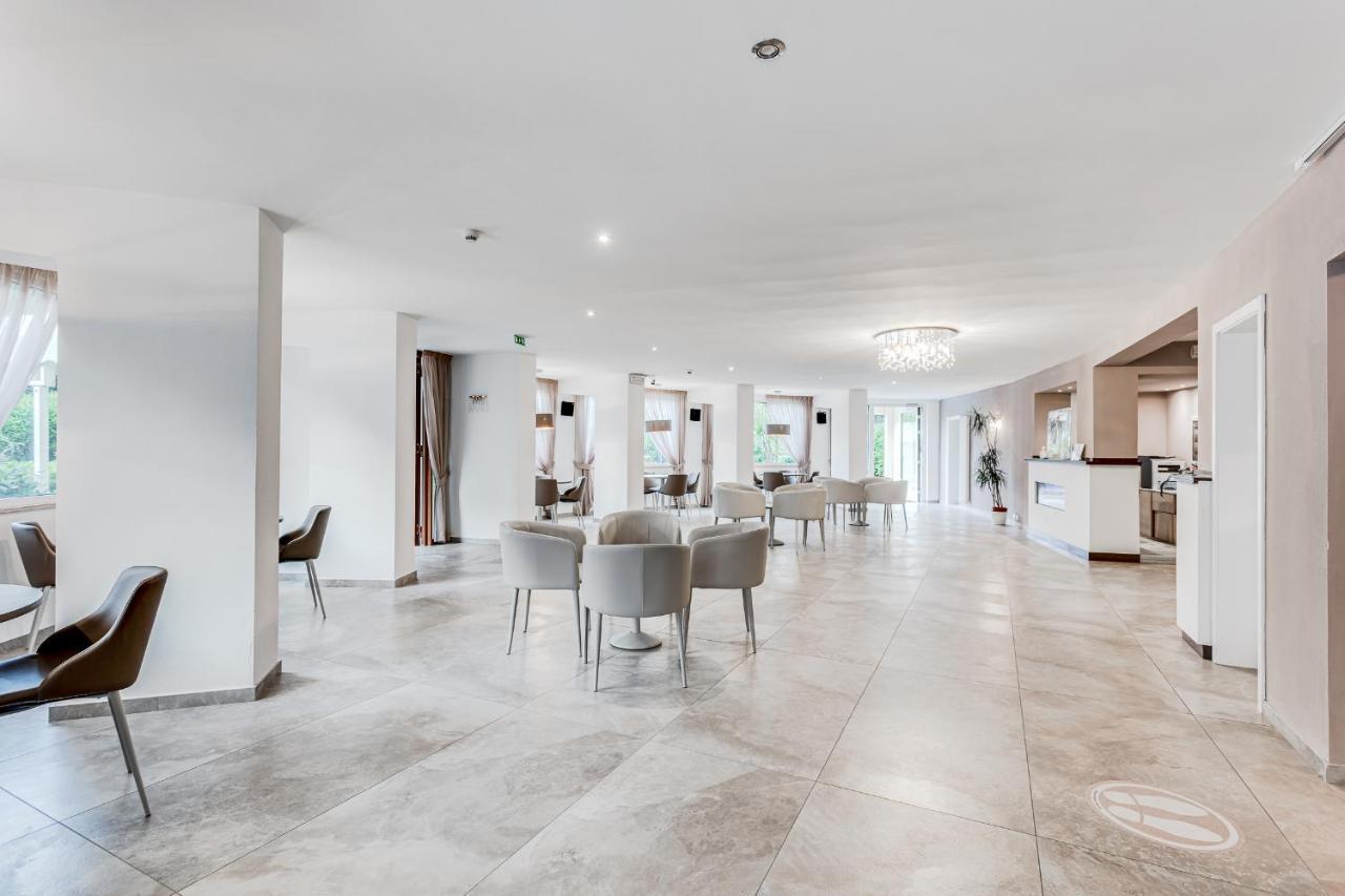 Hotel Schiller Cervia Exterior foto