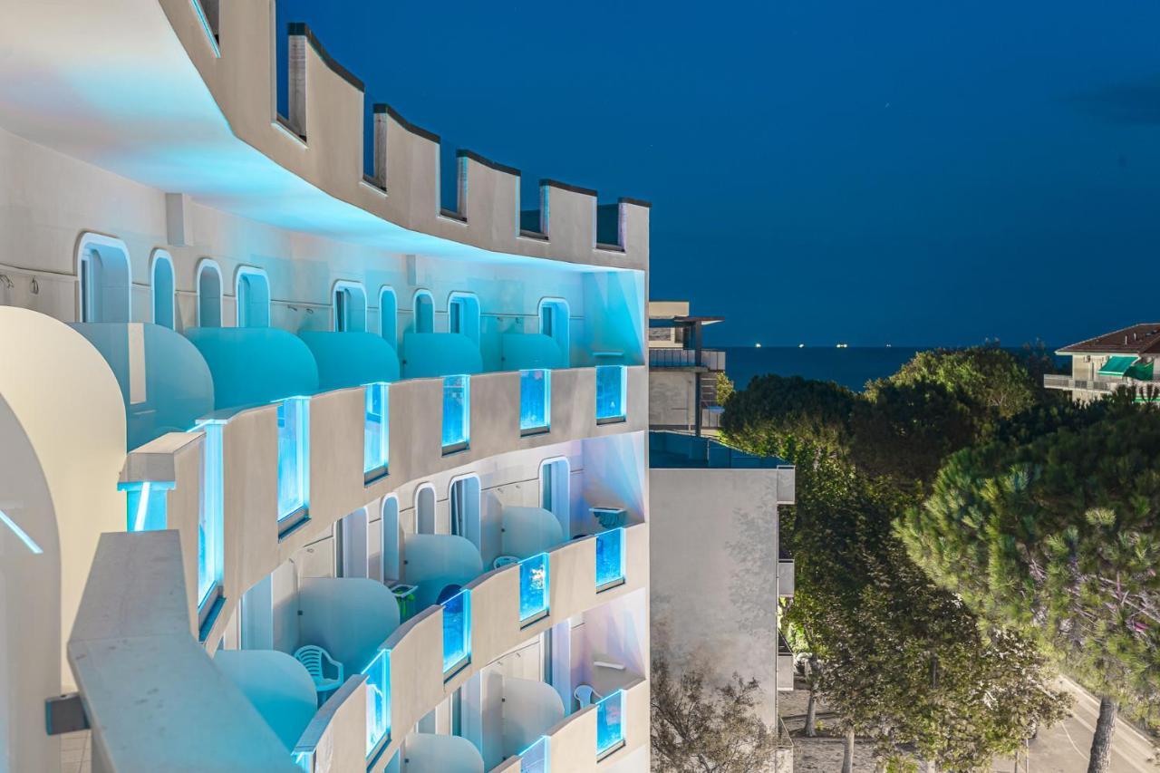 Hotel Schiller Cervia Exterior foto